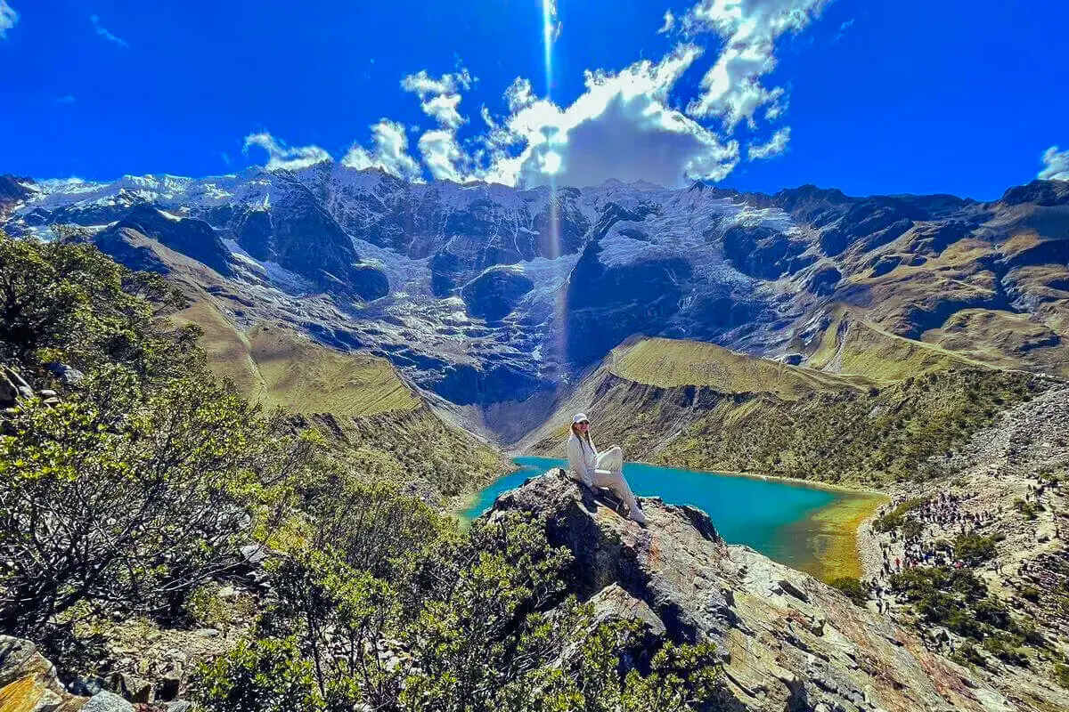 vista panorámica de la laguna de Humantay, paisajes atractivos y explendedores
